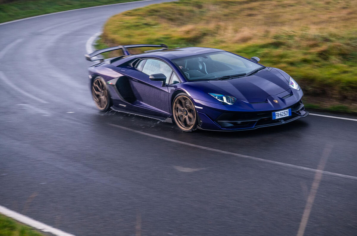 Lamborghini Aventador SVJ 2018 UK first drive review - cornering front