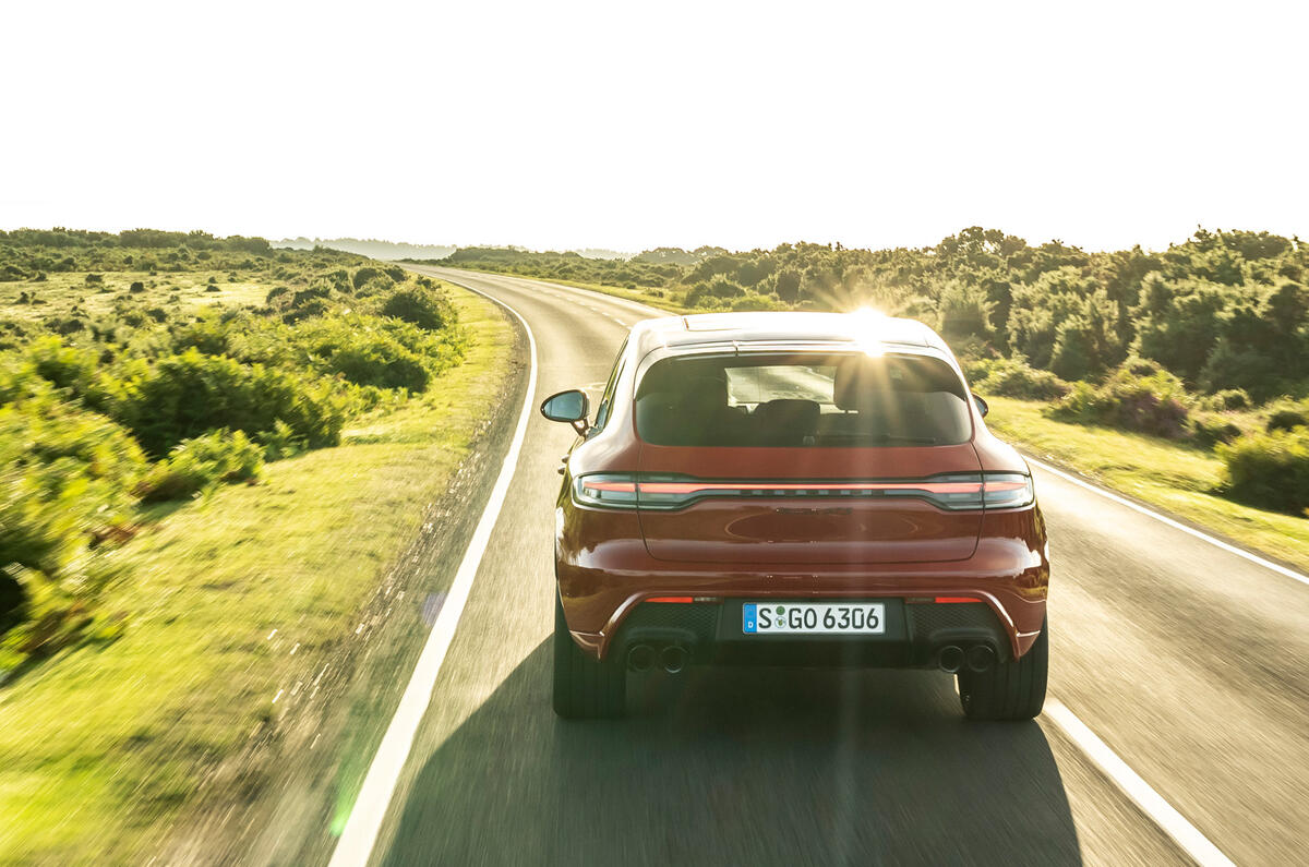 22 Porsche Macan GTS 2021 UE LHD premier essai sur route arrière