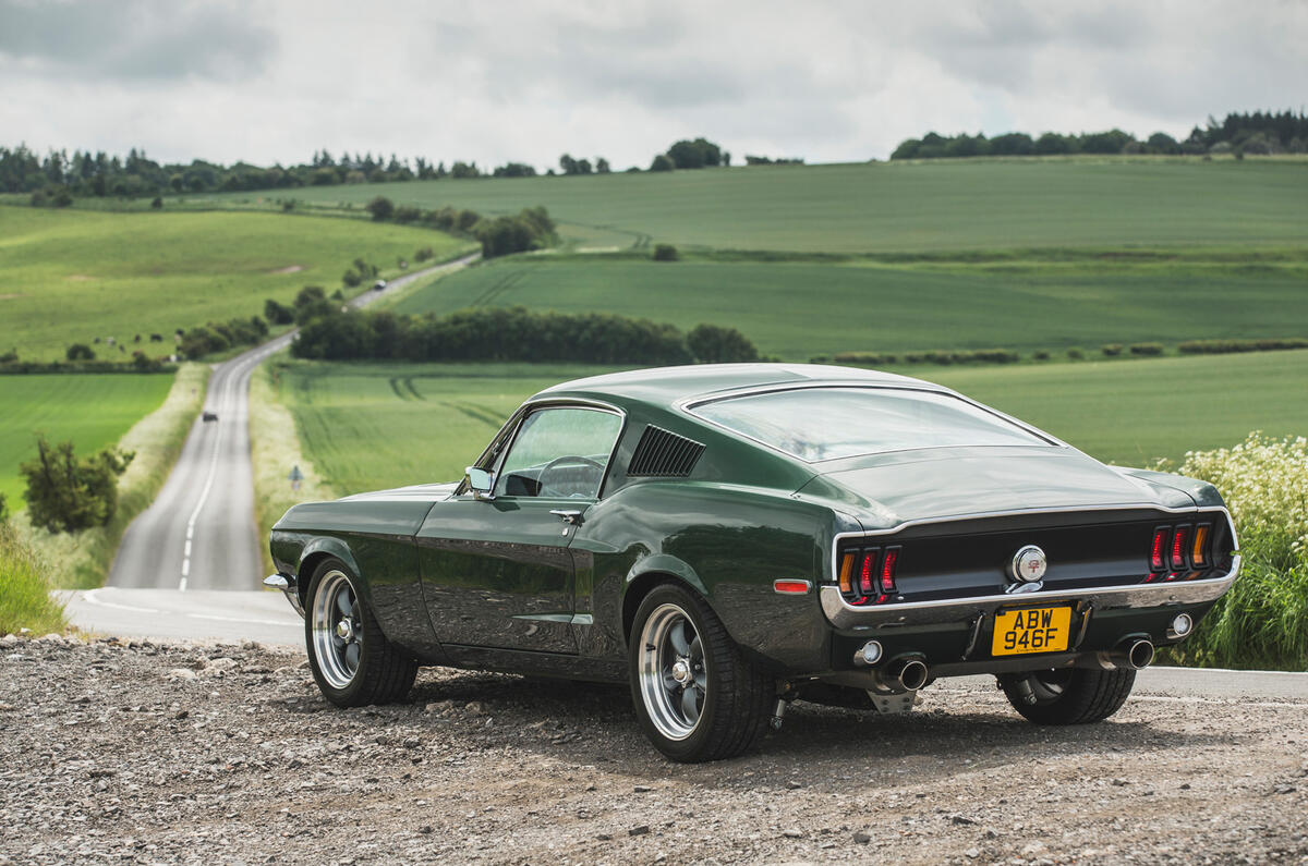 22 Revology Mustang Bullitt 2021 UE FD statique arrière