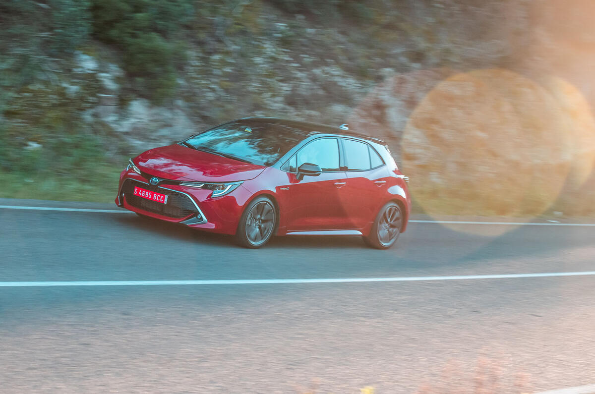Toyota Corolla hybrid hatchback 2019 first drive review - on the road side