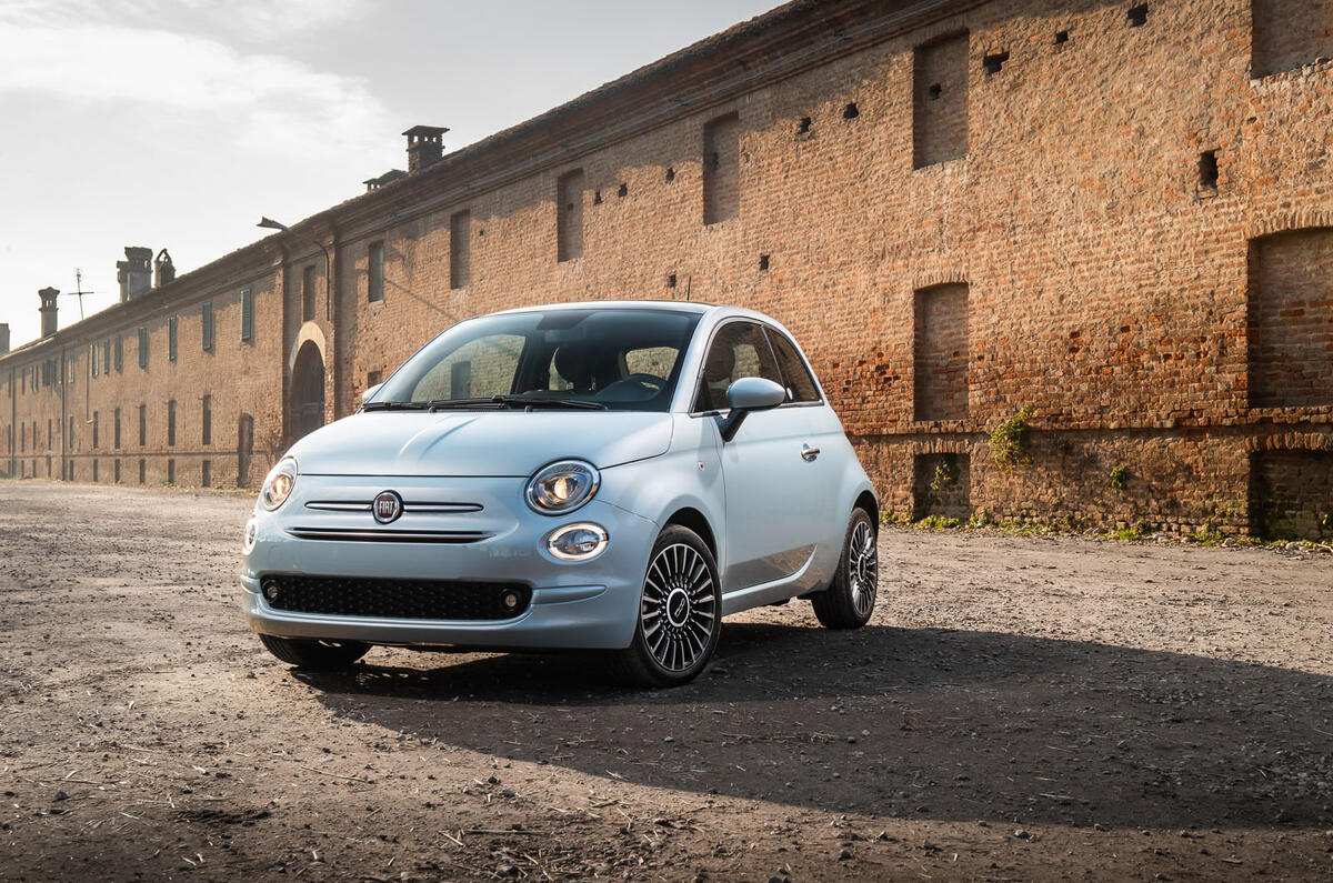 Fiat 500 Hybrid 2020 first drive review - static front