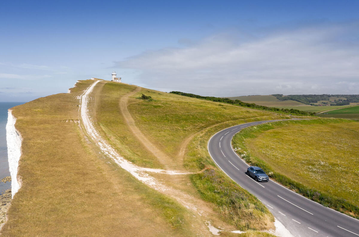 Kia Xceed plug-in hybrid 2020 UK first drive review - on the road