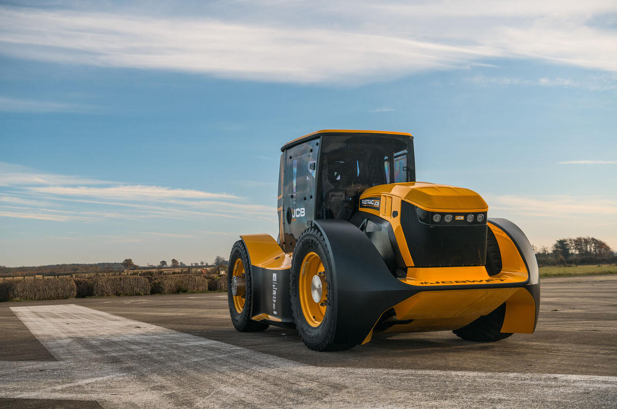 23_tractor.jpg?itok=M6ePdnII