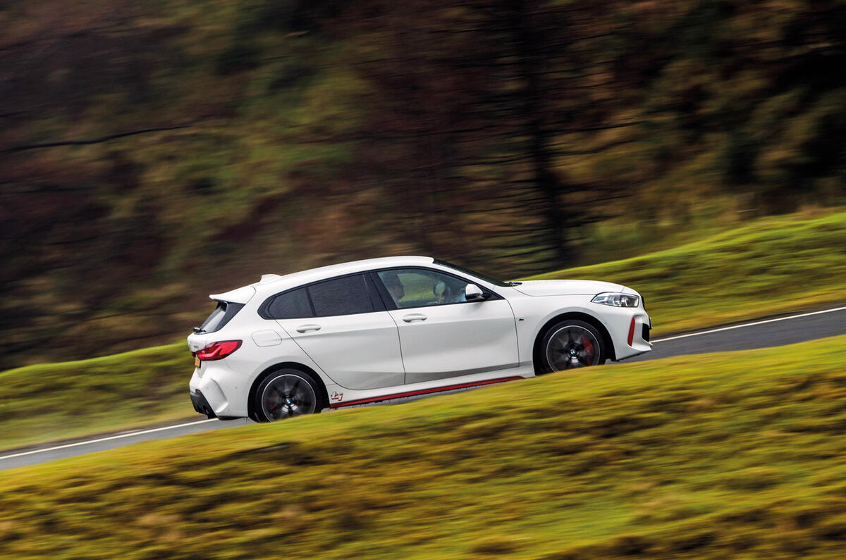 24_bmw_128ti_test.jpg