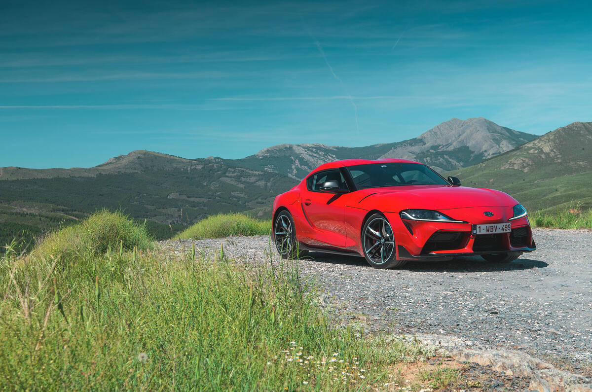 25-toyota-gr-supra-2019-fd-static-front.jpg?itok=HeD4_fiR