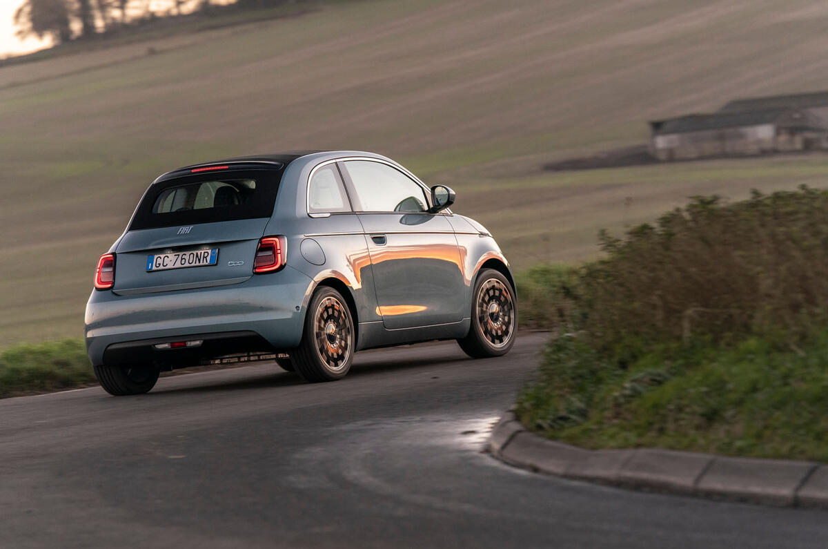 2021 Fiat 500 electric left-hand drive UK review - cornering rear