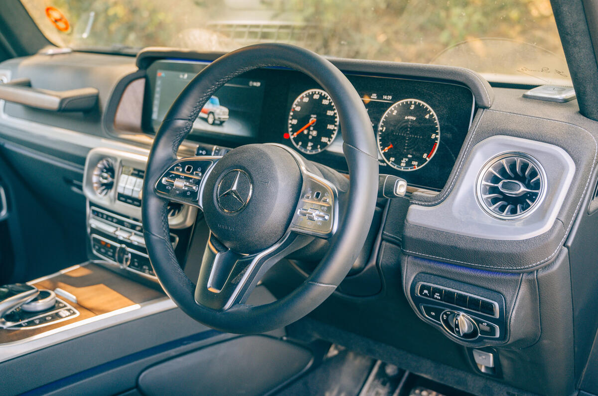 Mercedes G-Class - interior