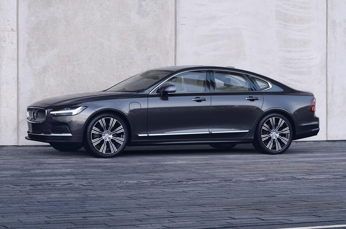 2020 Volvo S90 Recharge plug-in hybrid 