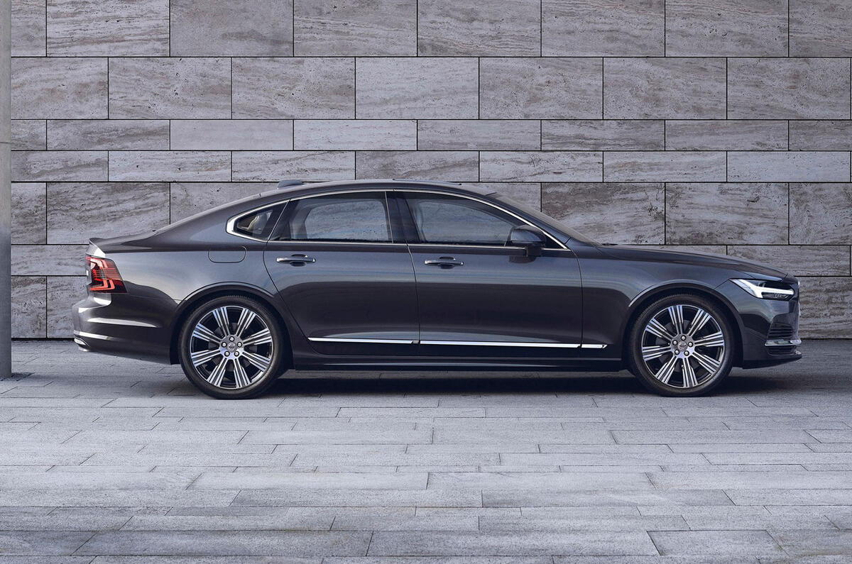 2020 Volvo S90 Recharge plug-in hybrid 