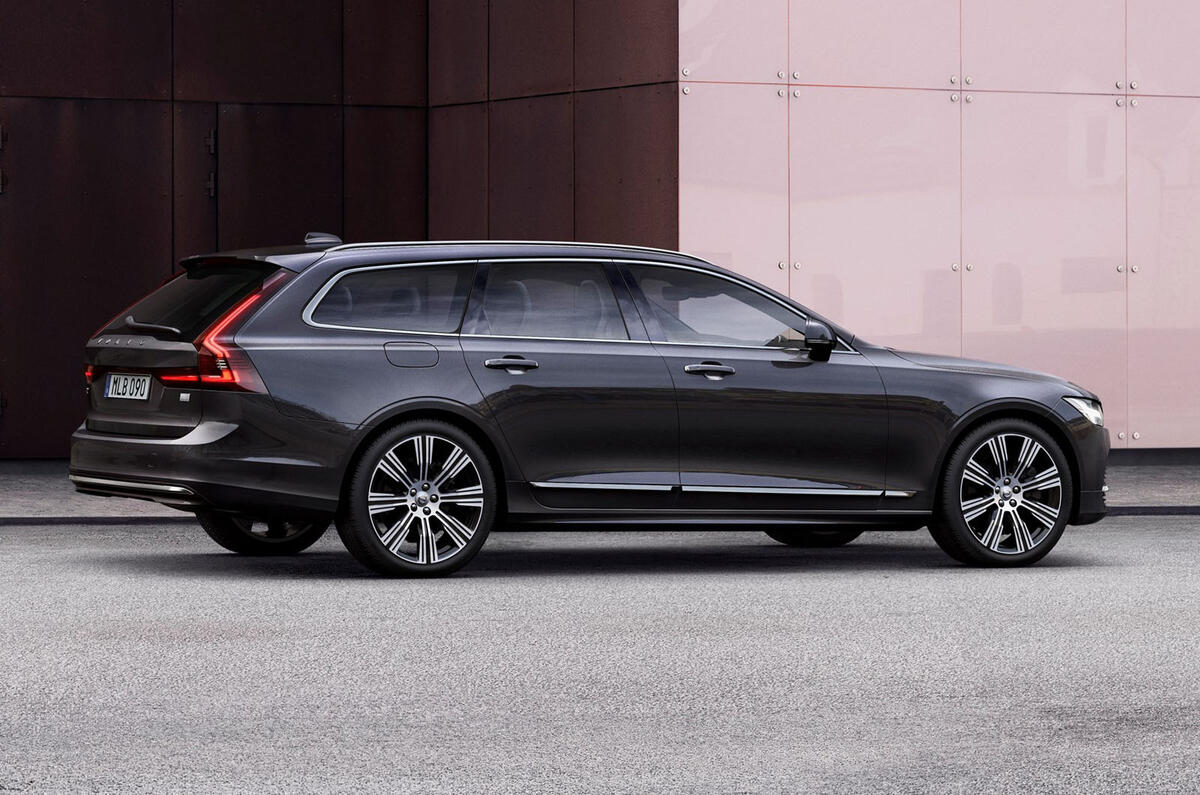 2020 Volvo V90 Recharge plug-in hybrid 