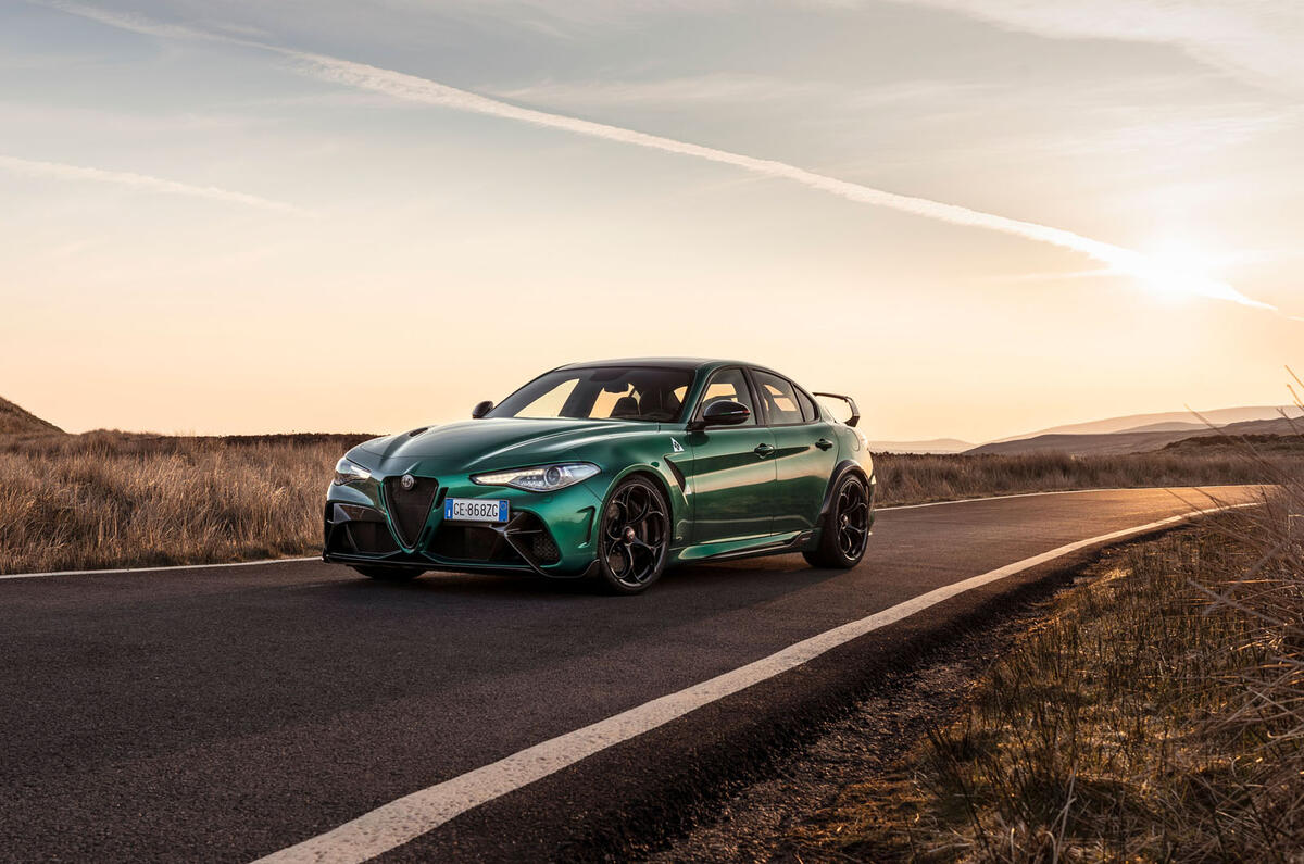 27 Alfa Romeo Giulia GTAm 2021 FD static front