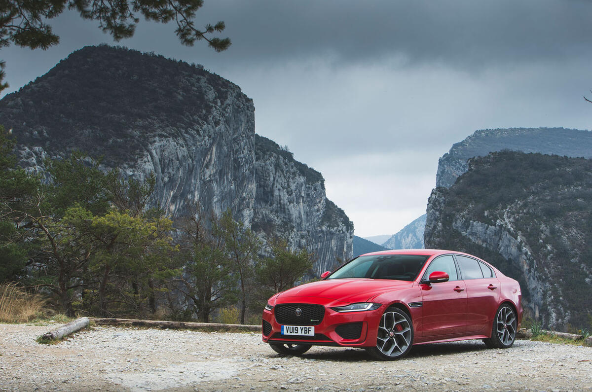 Jaguar XE P300 2019 first drive review - static