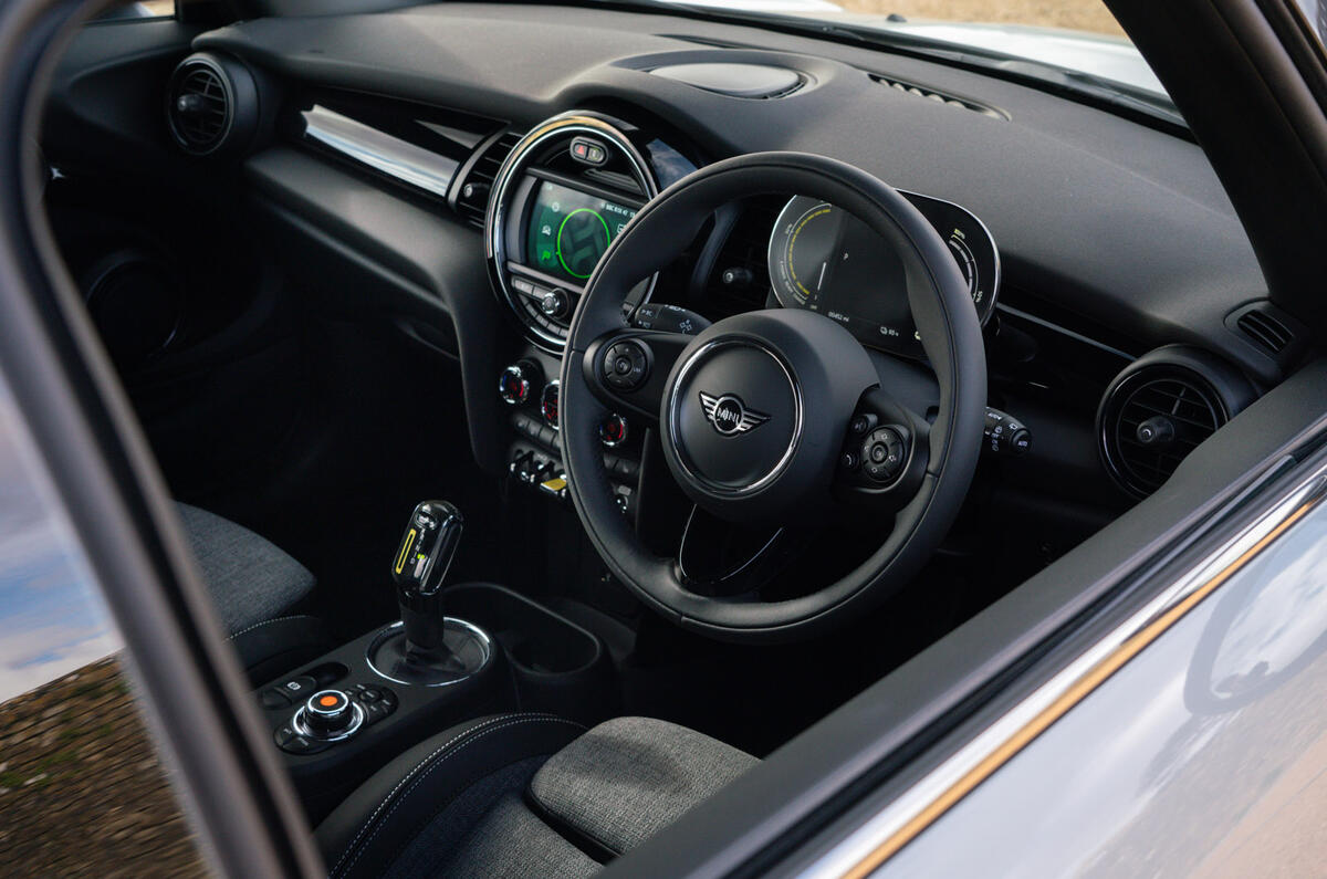 Mini Electric - interior