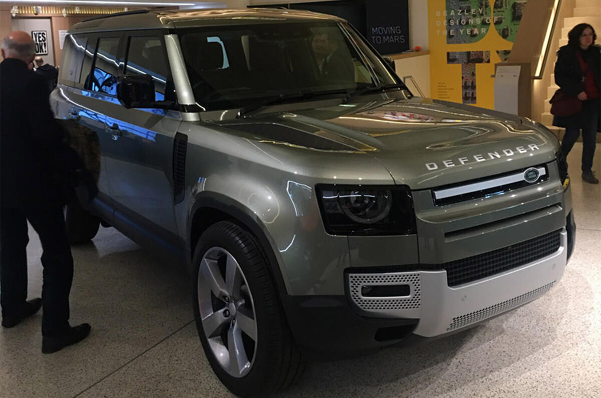 Land Rover Defender