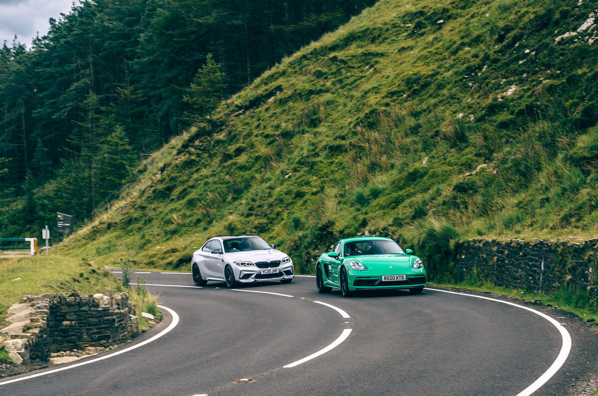 Porsche Cayman - hero front