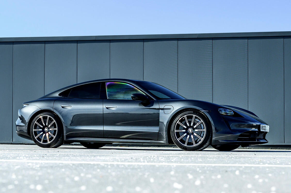 Porsche Taycan Turbo 2020 : premier bilan de la conduite au Royaume-Uni - statique