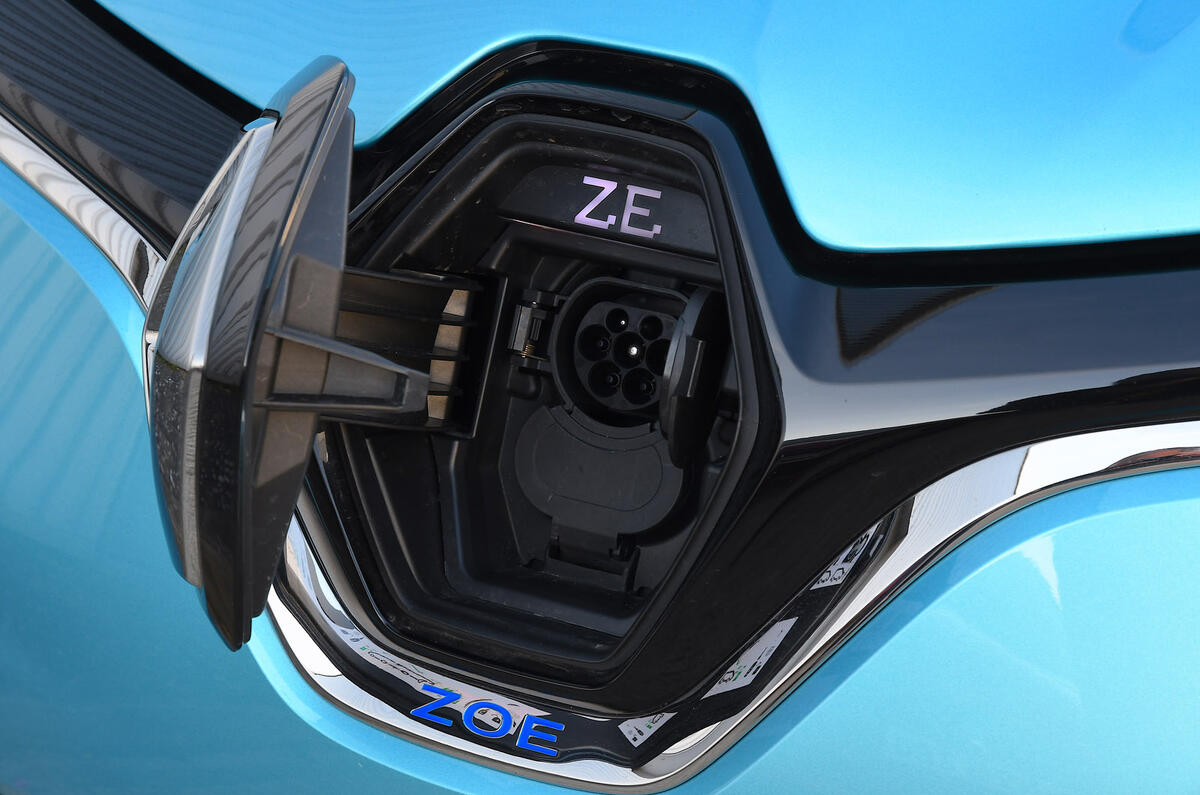 Renault Zoe - charging port
