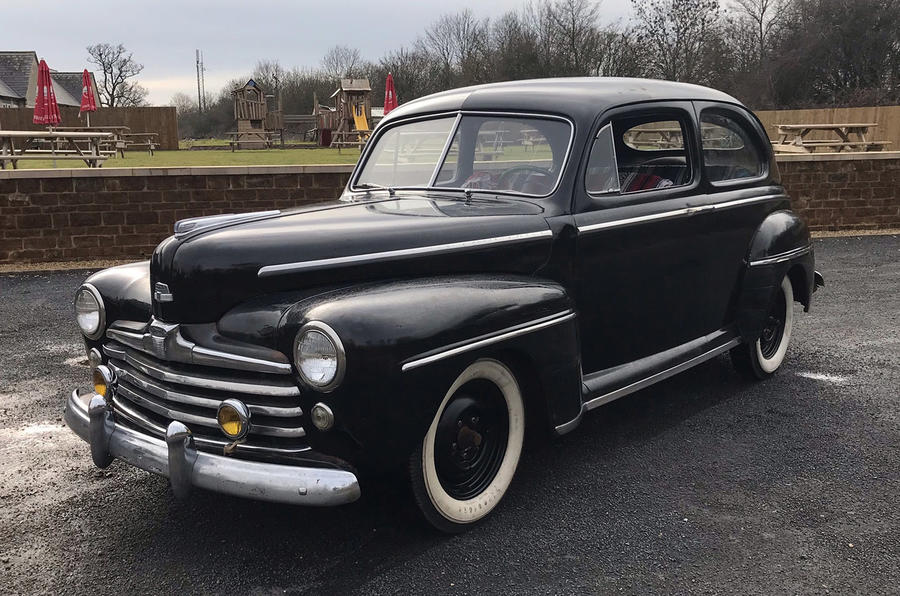 2 1948 ford