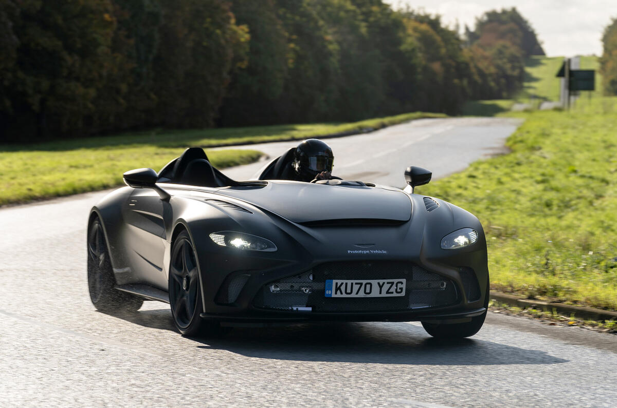 2_aston_martin_v12_speedster_prototype.j