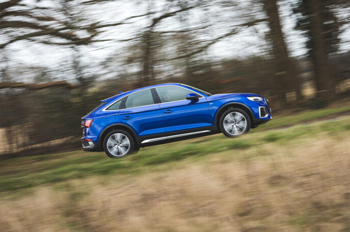 2 Audi Q5 Sportback panning