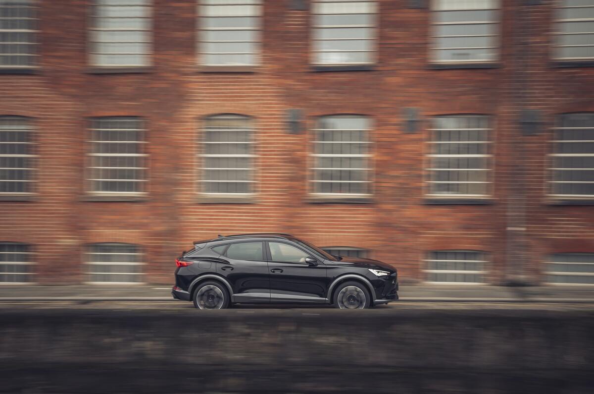 2 Small 2222 CUPRAFORMENTORVZ2