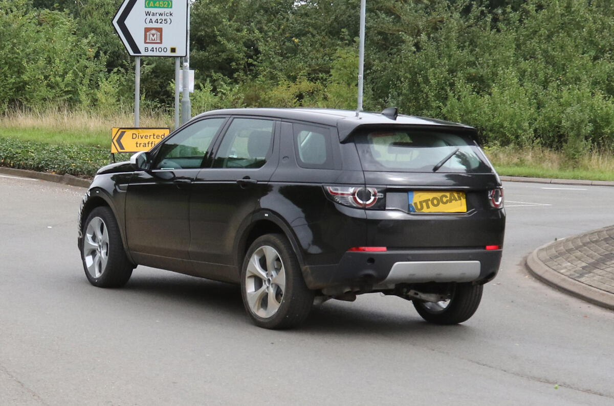Updated Land Rover Discovery Sport to get plug-in hybrid ...