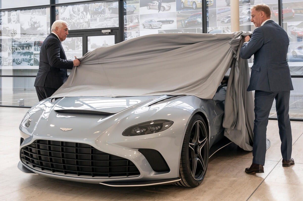 Aston Martin V12 Speedster - static front