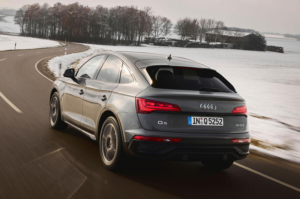 3 Audi Q5 Sportback 2021 : le héros de la première revue de conduite à l'arrière