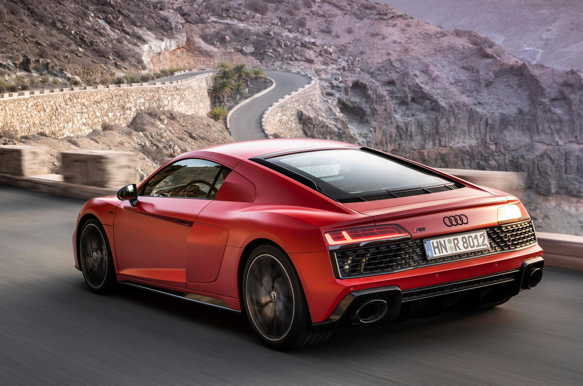 3 Audi R8 RWD Performance 2021 : premier essai de conduite, suivi de l'arrière.