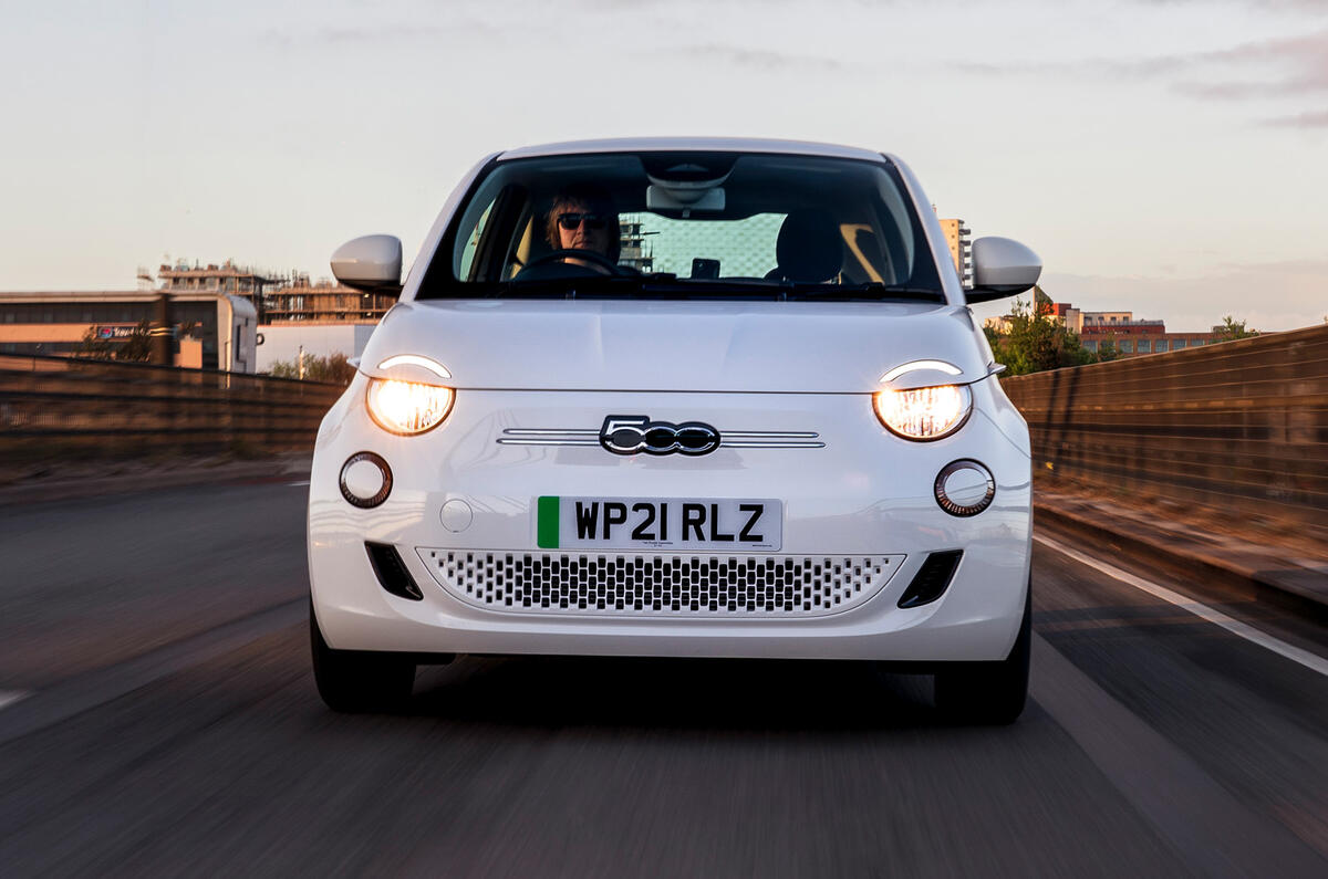 3 Fiat 500e Action 2021 UK FD hero nose