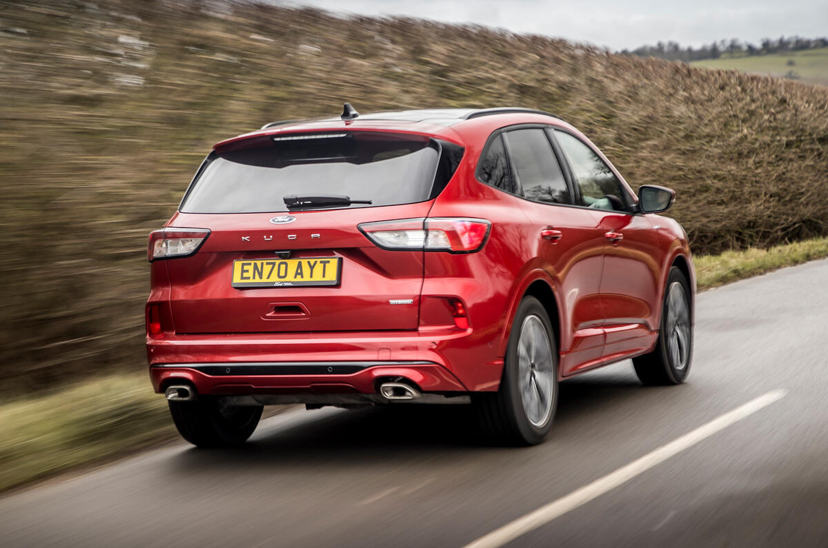 3 Ford Kuga FHEV 2021 UE FD héros arrière