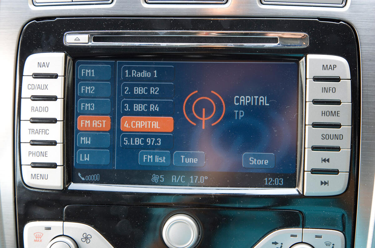 Ford Mondeo 2007 - interior