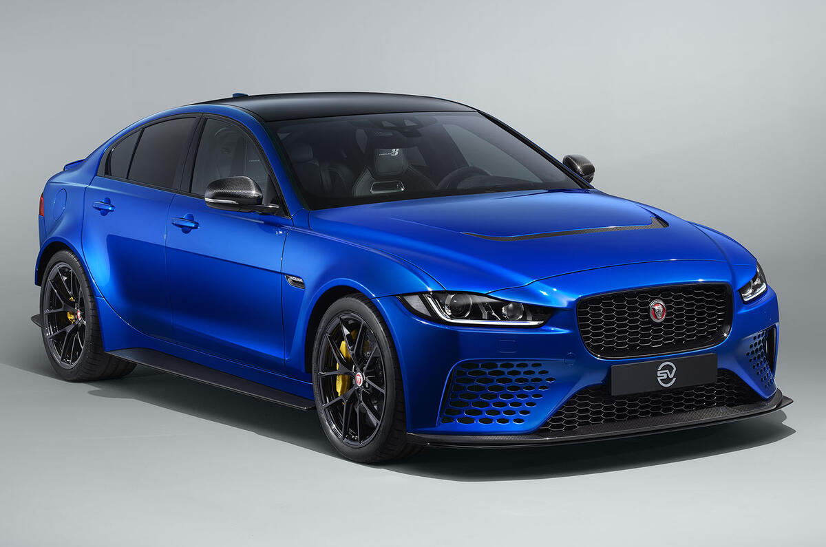 https://www.autocar.co.uk/sites/autocar.co.uk/files/styles/gallery_slide/public/images/car-reviews/first-drives/legacy/3-jaguar-xe-sv-project-8-touring-lead.jpg