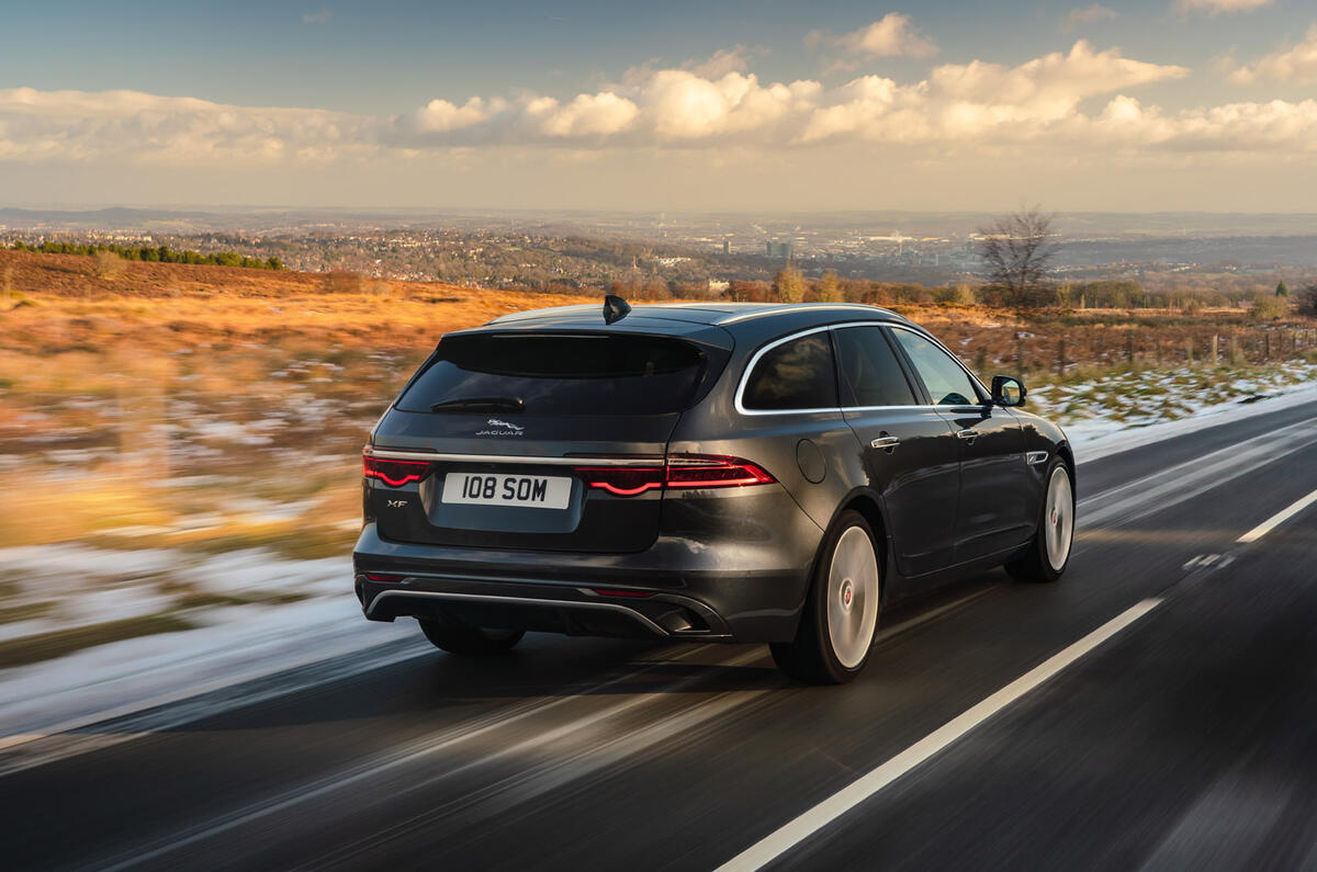 3 Jaguar XF Sportbrake P250 2021 UE : avis sur le héros arrière