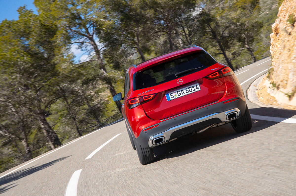 Mercedes-Benz GLA 220d 2020 : premier bilan de conduite - hero rear