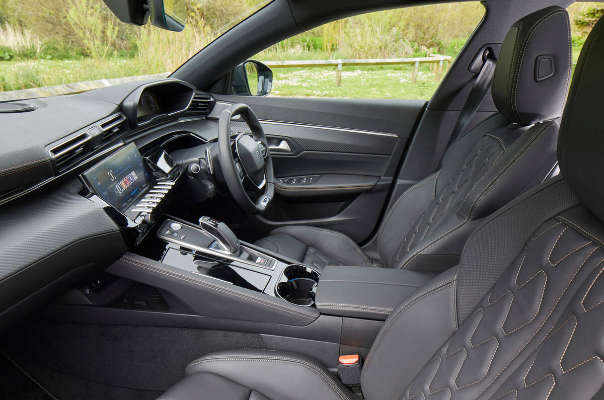 Peugeot 508 SW PureTech 225 GT 2019 UK first drive review - cabin