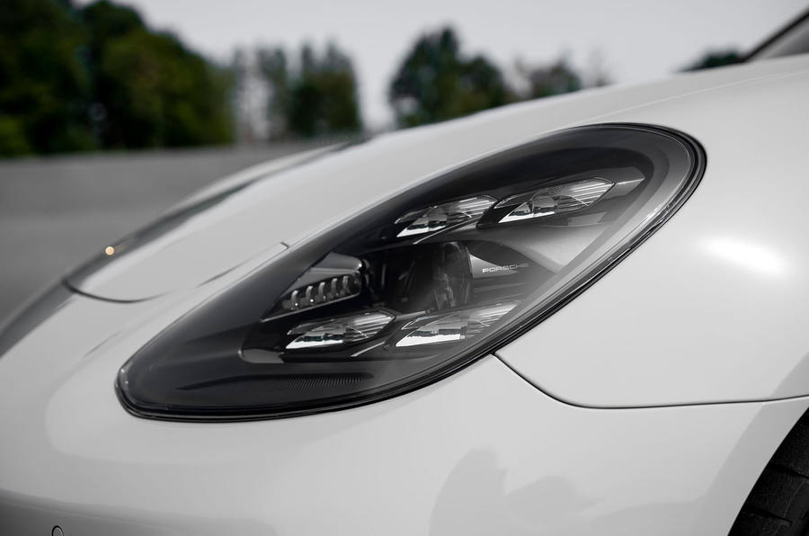 Porsche Panamera GTS Sport Turismo 2020 : premier bilan de conduite - phares