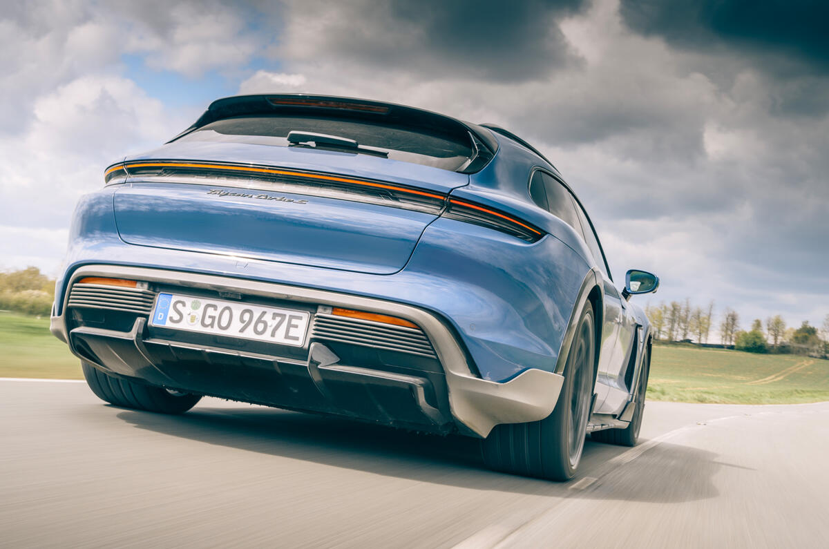 3 Porsche Taycan Cross Turismo 2021 LHD hero rear