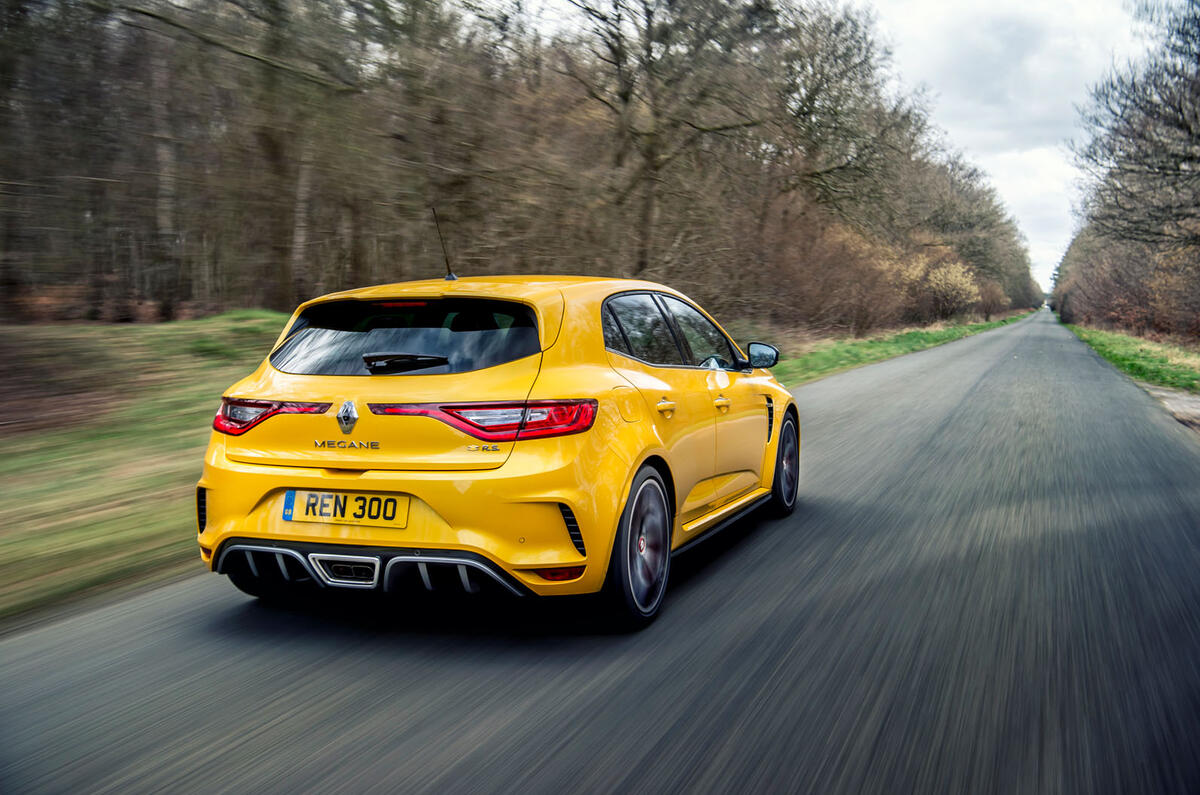 Renault Megane Rs 300 Trophy 2019 Uk Review Autocar