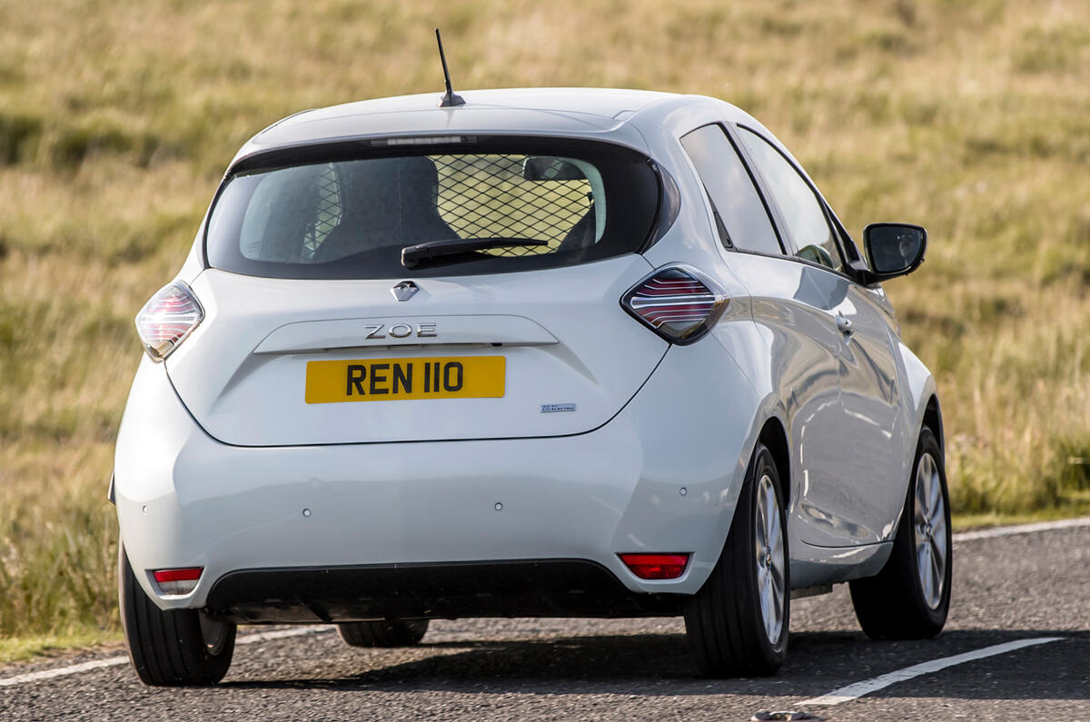 3 Renault Zoe van 2021 uk first drive hero arrière