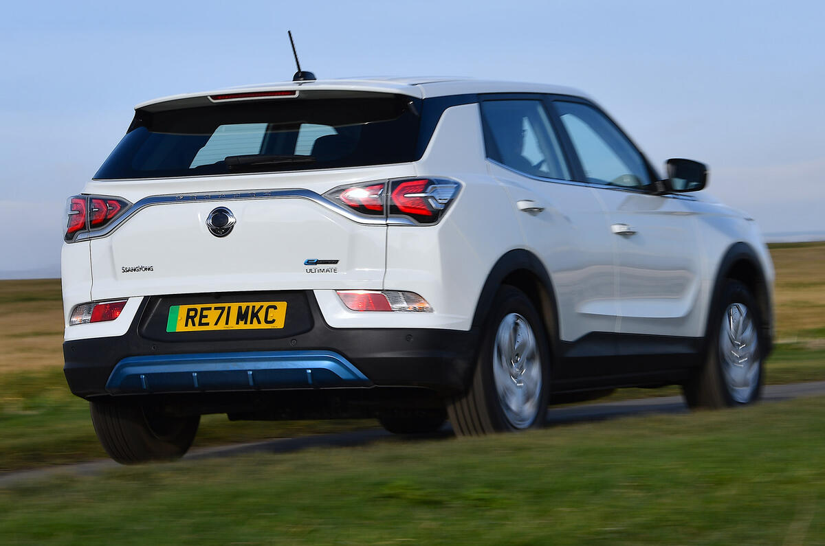 3 Ssangyong Korando e motion 2022 UE first drive review tracking arrière