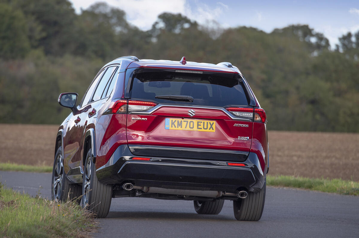 Suzuki Across Hybrid 2020 : premier bilan de conduite au Royaume-Uni - le héros à l'arrière