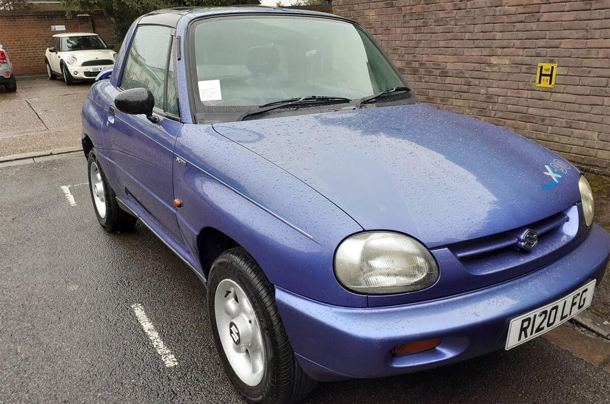 Suzuki X-90 - static front