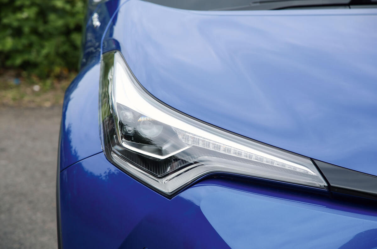 Toyota C-HR 2018 long-term review headlights