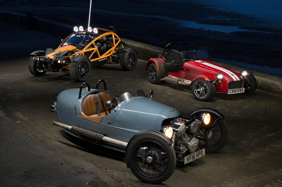 Morgan 3 Wheeler, Caterham Seven 310R, Ariel Nomad: winter drive 