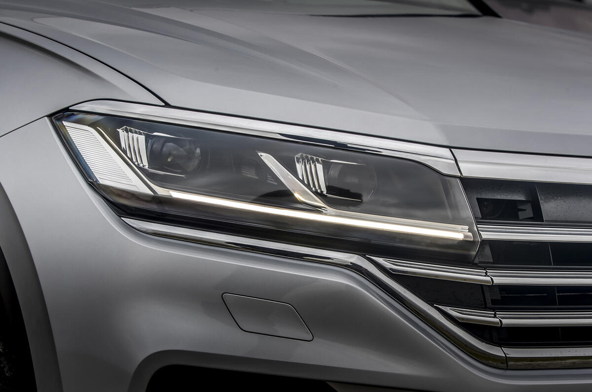Volkswagen Touareg 2020 UK first drive review - headlights