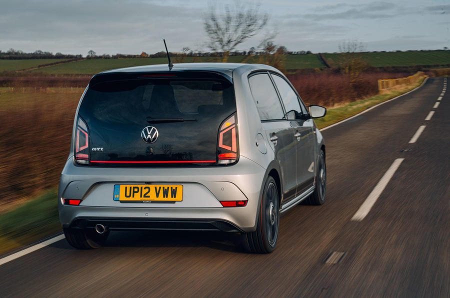 Volkswagen Up GTI 2020 : premier bilan de conduite au Royaume-Uni - le héros à l'arrière