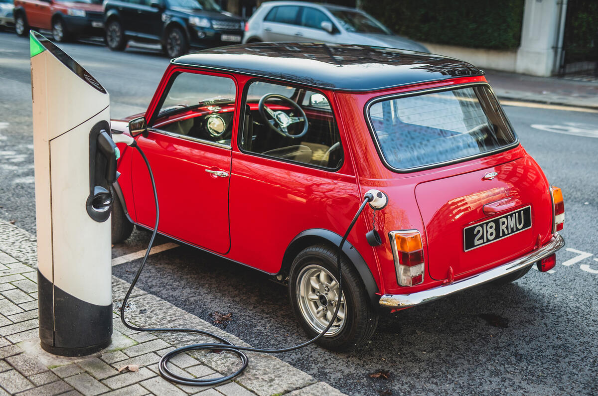 Swindon Powertrain electric classic Mini