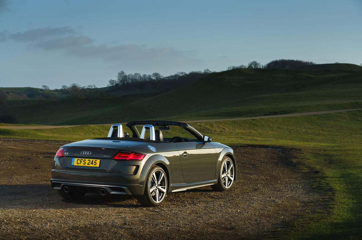 Audi TT Roadster 45 TFSI S line quattro 2019 UK review ...