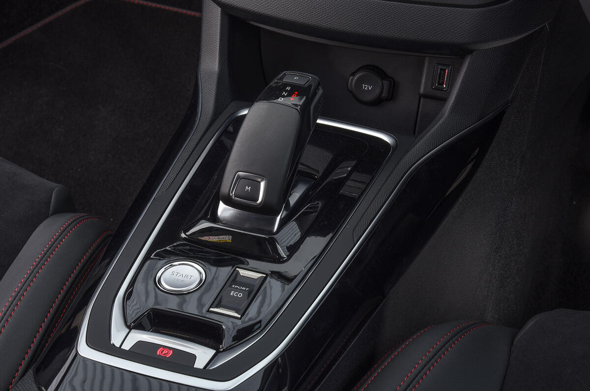 Peugeot 308 GT 2018 first drive UK review centre console